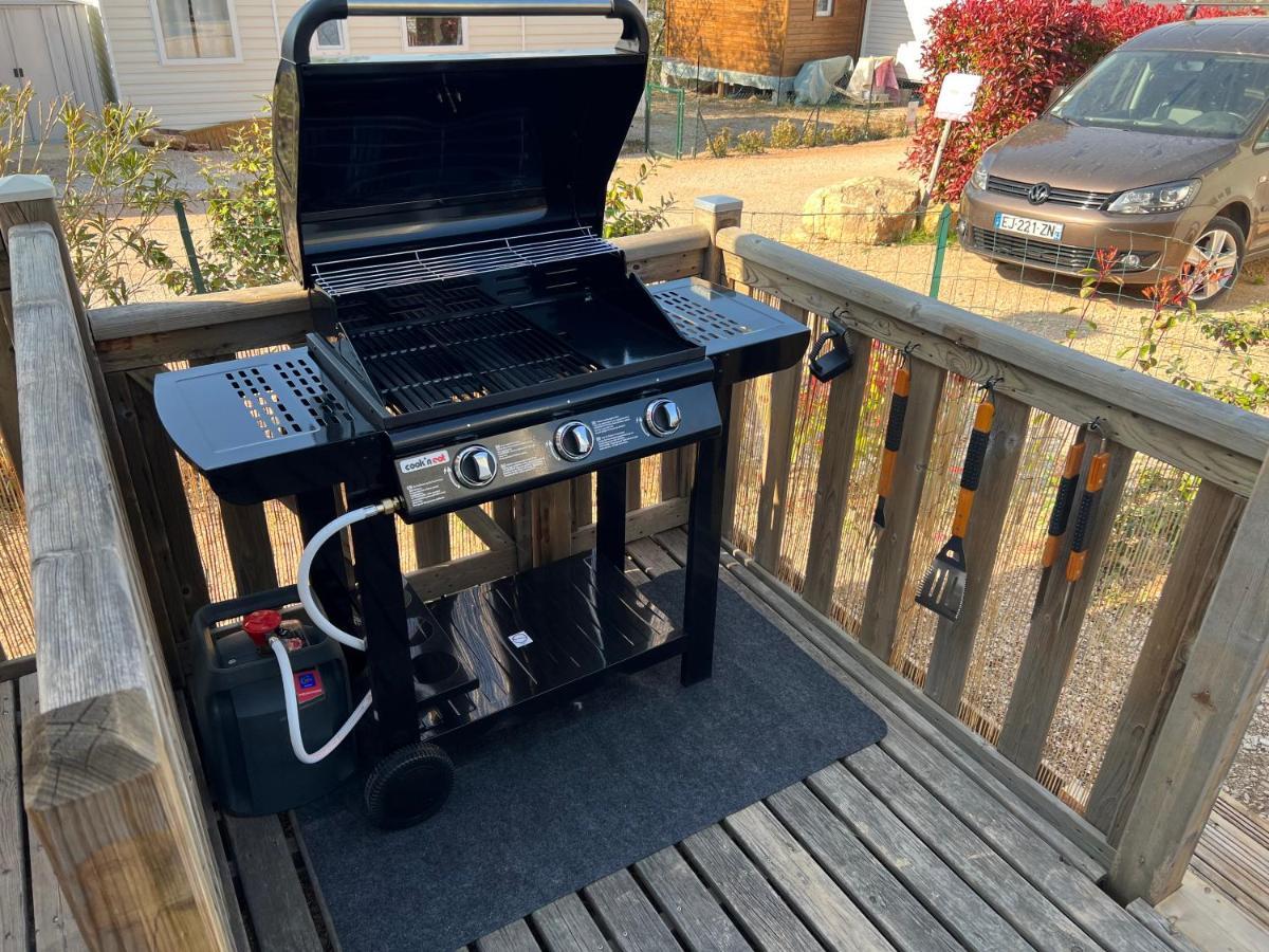 Joli Mobil-Home De Vacances, Ideal Pour Les Familles Rocbaron Экстерьер фото