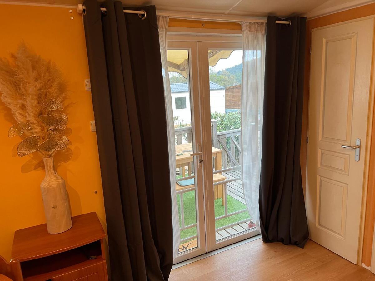 Joli Mobil-Home De Vacances, Ideal Pour Les Familles Rocbaron Экстерьер фото